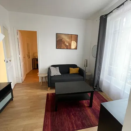 Cozy, Equipped 1-bedroom - 2 People - Subway Line 8 - Close To Paris Apartment *